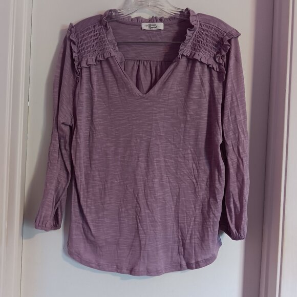 Women's  Beacon Apparel Lavender  Smocked Ruffle Knit Top Size M - Picture 1 of 7